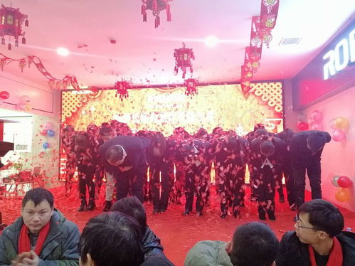 携手同行 共赢未来 驻马店阳光建材商城成功举办年度感恩答谢会